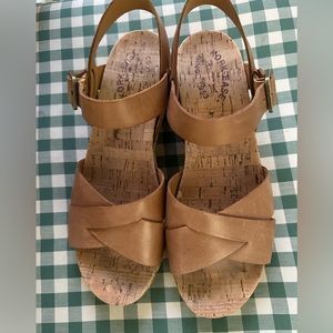 Kork Ease Sandals size 9m in natural leather in wonderful condition.